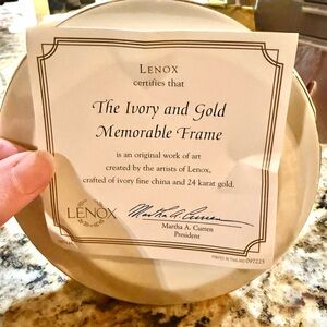 Lenox Classic Ivory Frame with 24 Karat Gold Trim 5”
